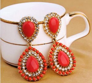 коралловые серьги